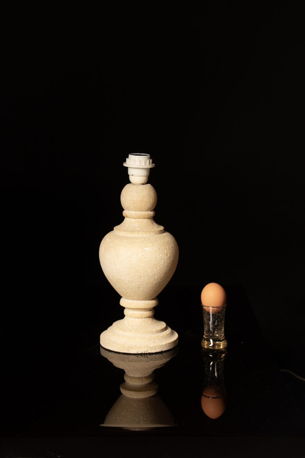 Lampe en pierre de Castries – Image 3