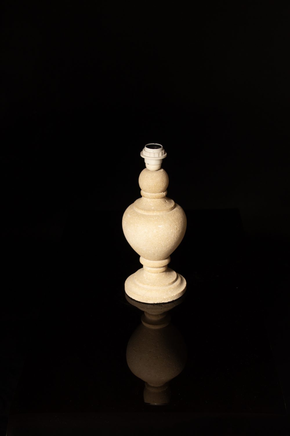 Lampe en pierre de Castries – Image 8
