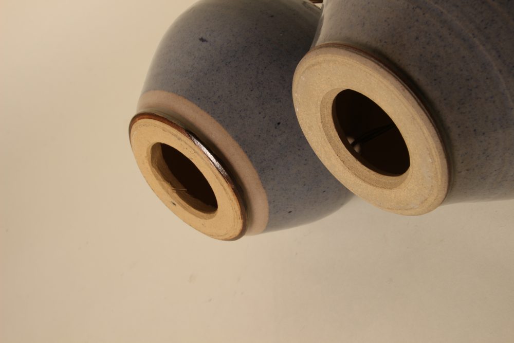 Paire de lampes en grès émaillé bleuté – Image 6