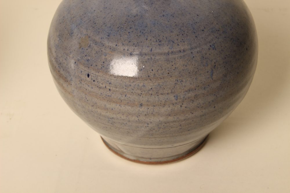 Paire de lampes en grès émaillé bleuté – Image 9