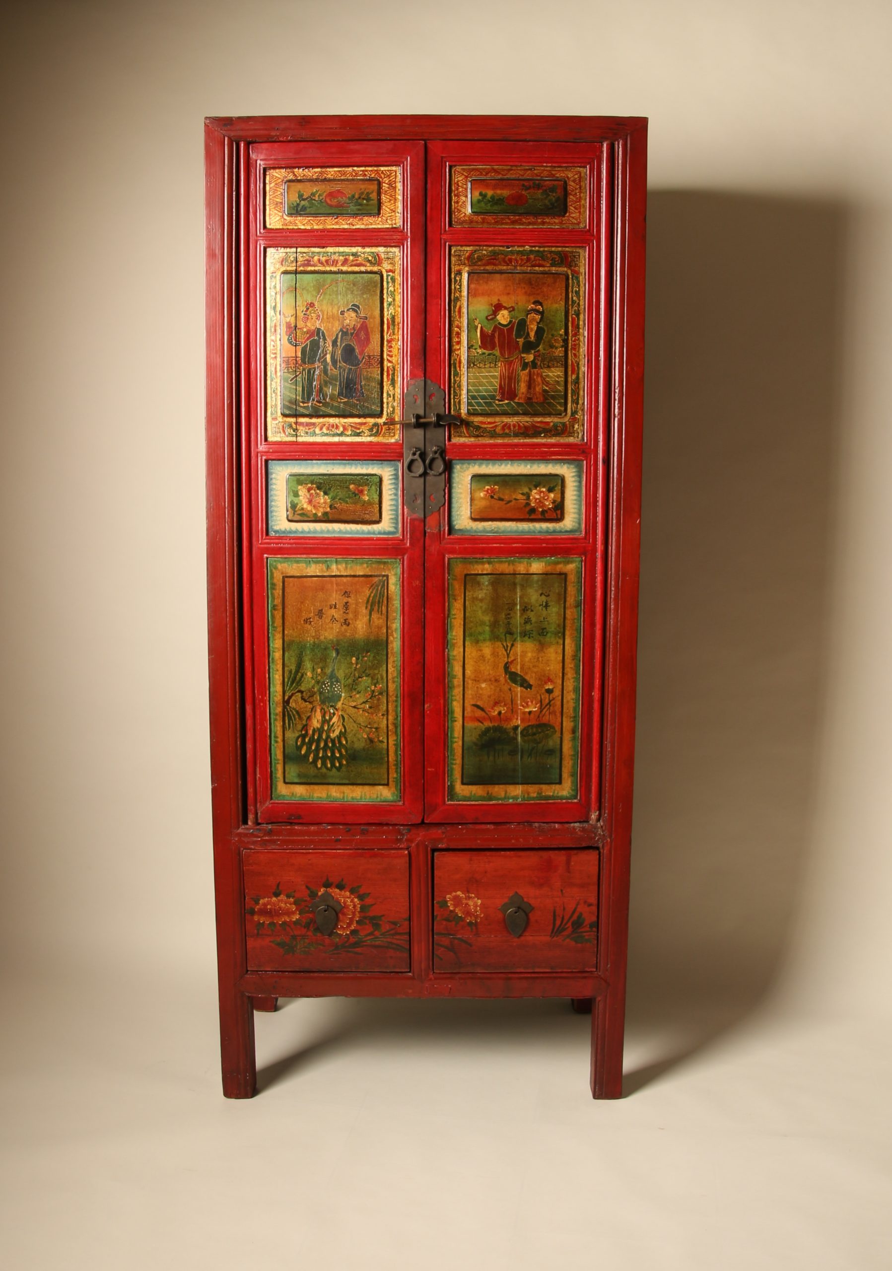Armoire chinoise en laque rouge peinte à la main – Image 18