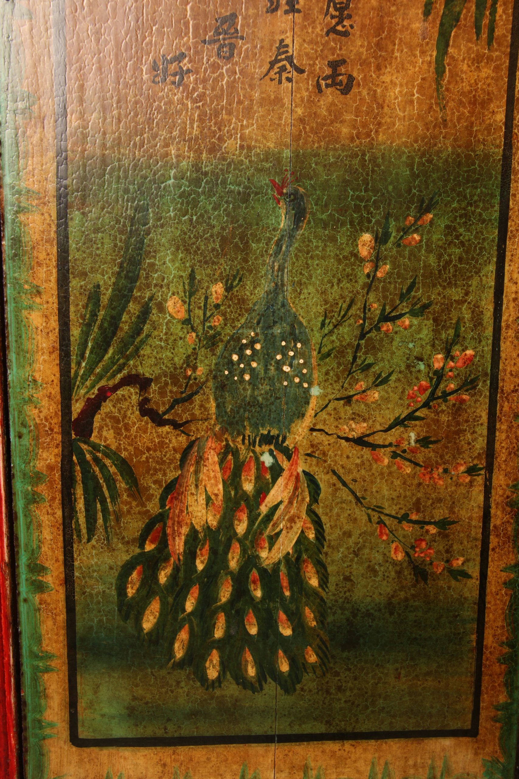 Armoire chinoise en laque rouge peinte à la main – Image 14