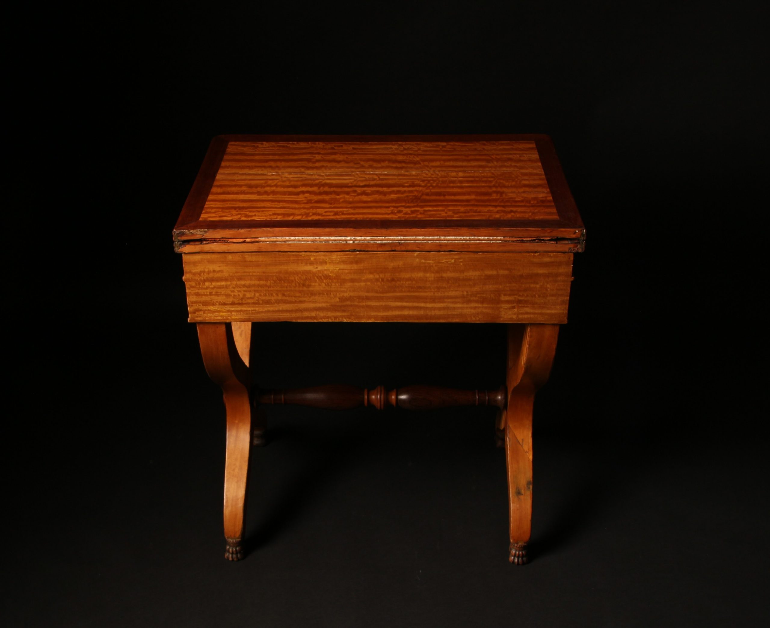 Table à jeux marquetée d'époque Charles X – Image 8