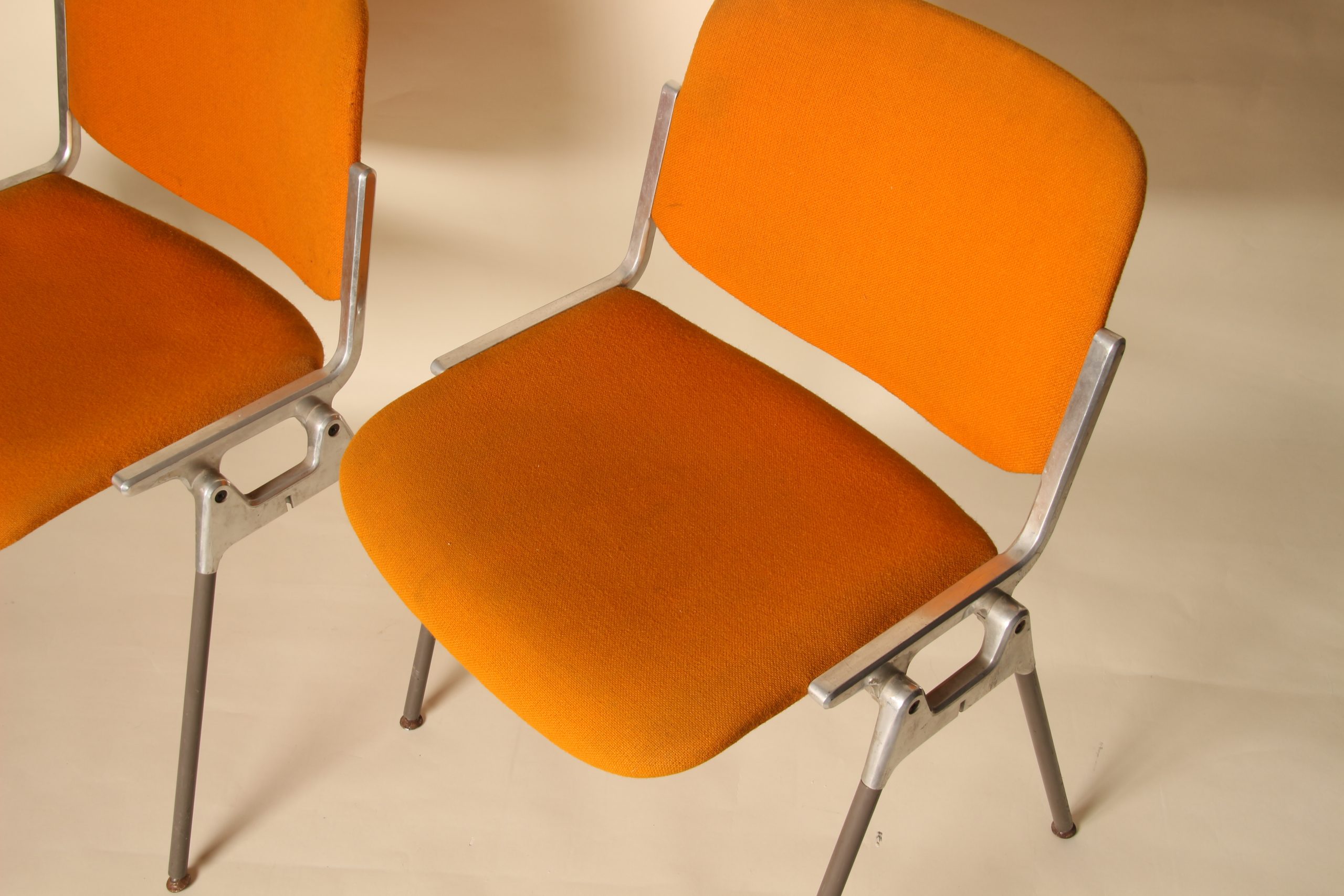 Paire de chaises JSC de Giancarlo Piretti pour Castelli Italy – Image 5