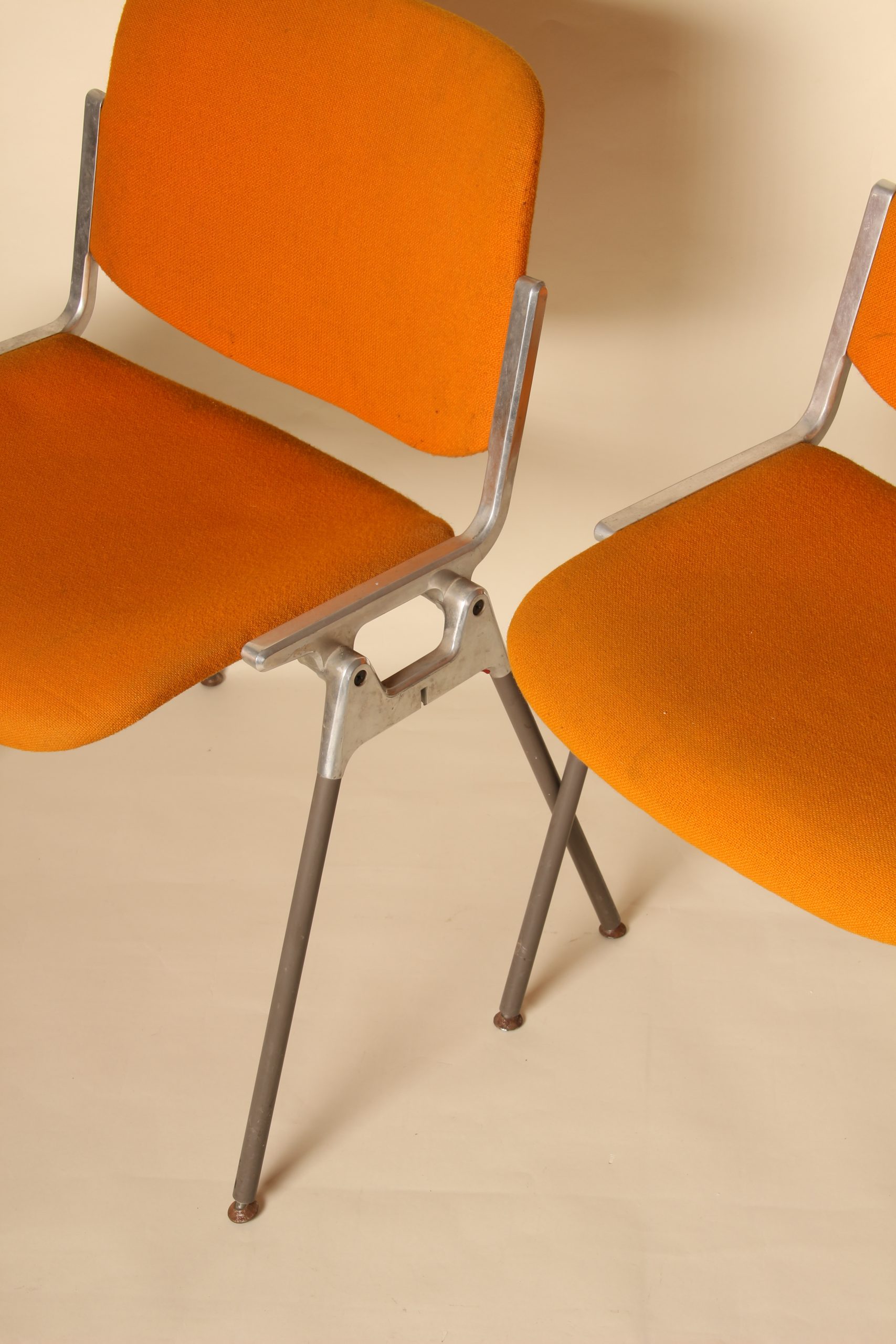 Paire de chaises JSC de Giancarlo Piretti pour Castelli Italy – Image 7