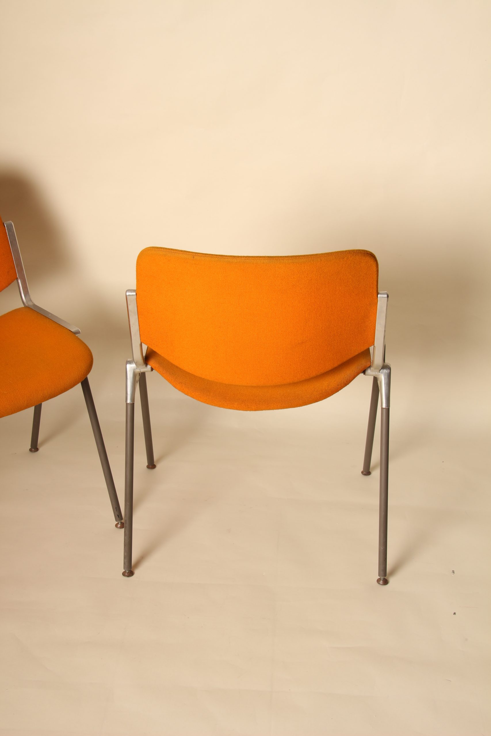 Paire de chaises JSC de Giancarlo Piretti pour Castelli Italy – Image 10