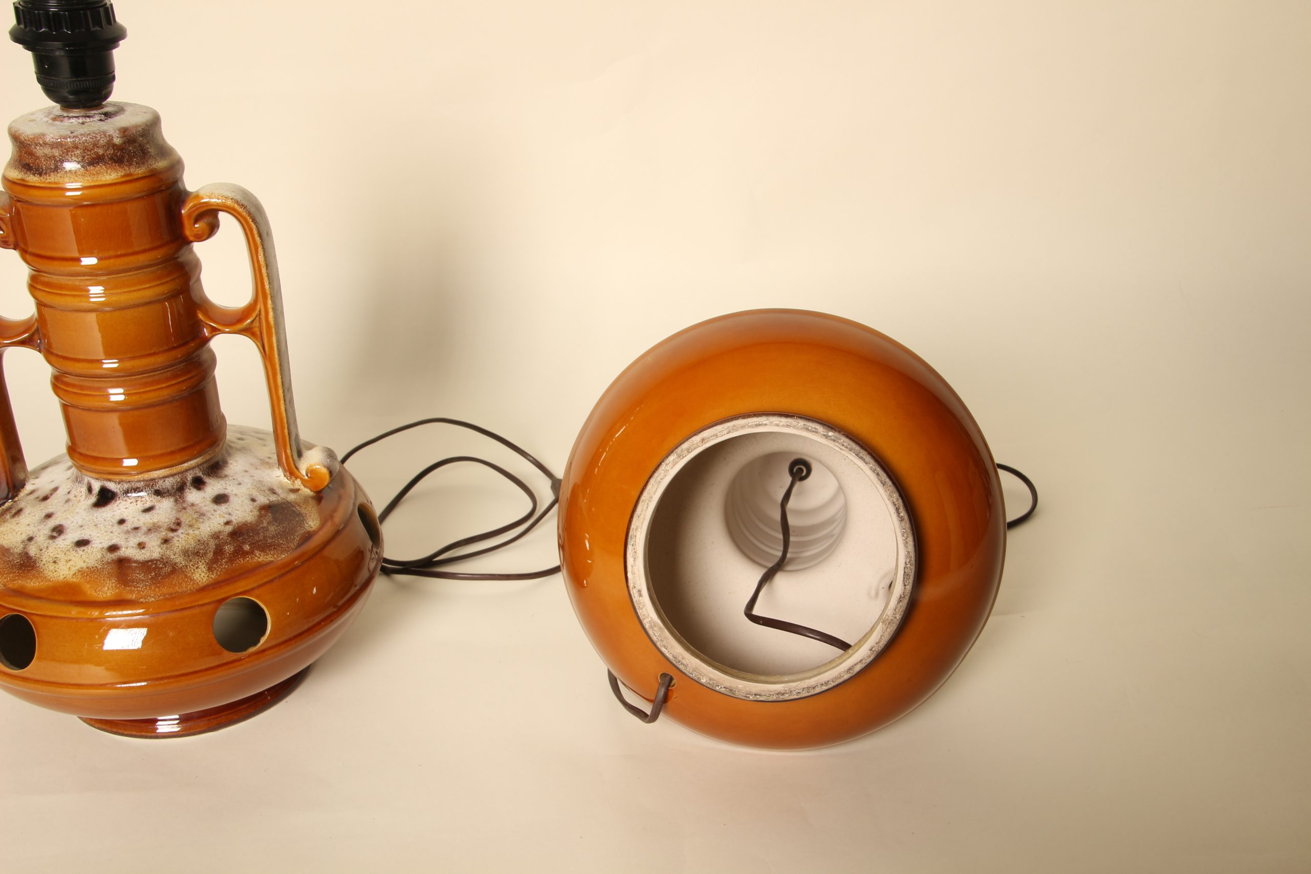 Paire de pieds de lampe en céramique Fat Lava – Image 7