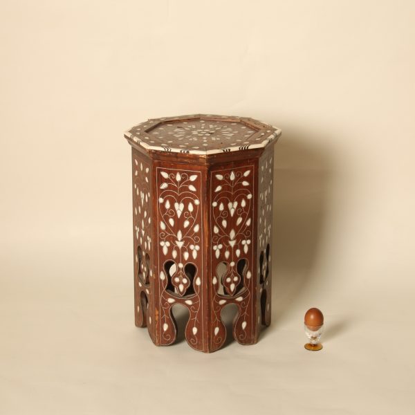 Table d'appoint Syrienne en marqueterie de nacre