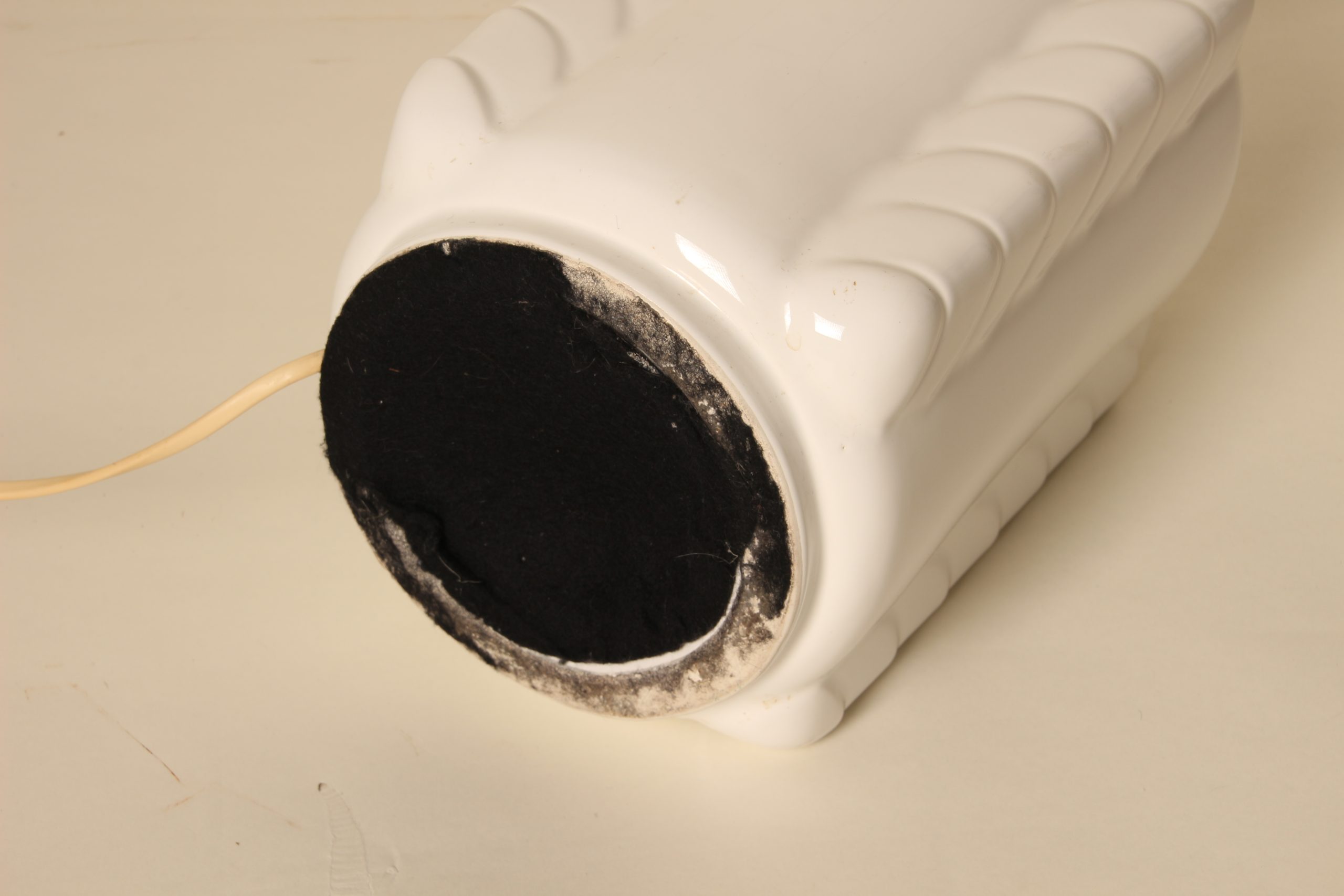 Pied de lampe en céramique blanche forme géométrique – Image 6